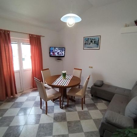 Apartments Katarina โบล ภายนอก รูปภาพ
