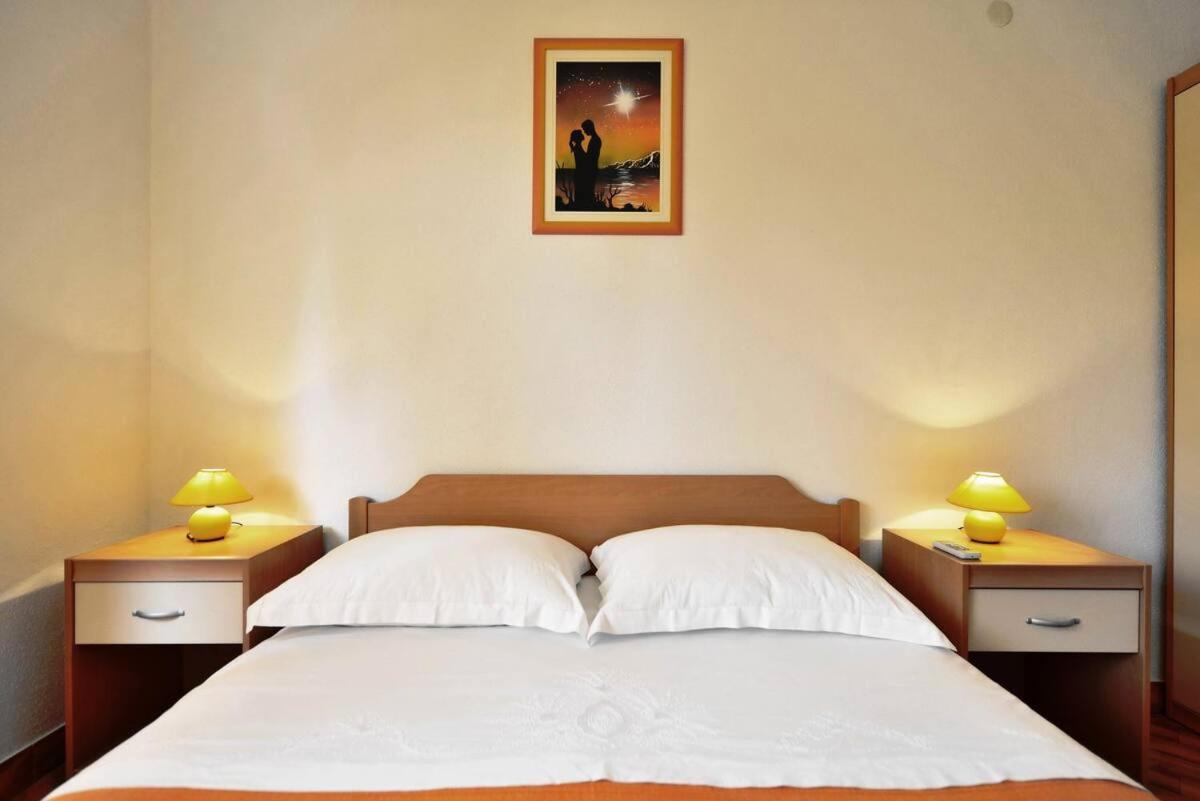 Apartments Katarina โบล ภายนอก รูปภาพ
