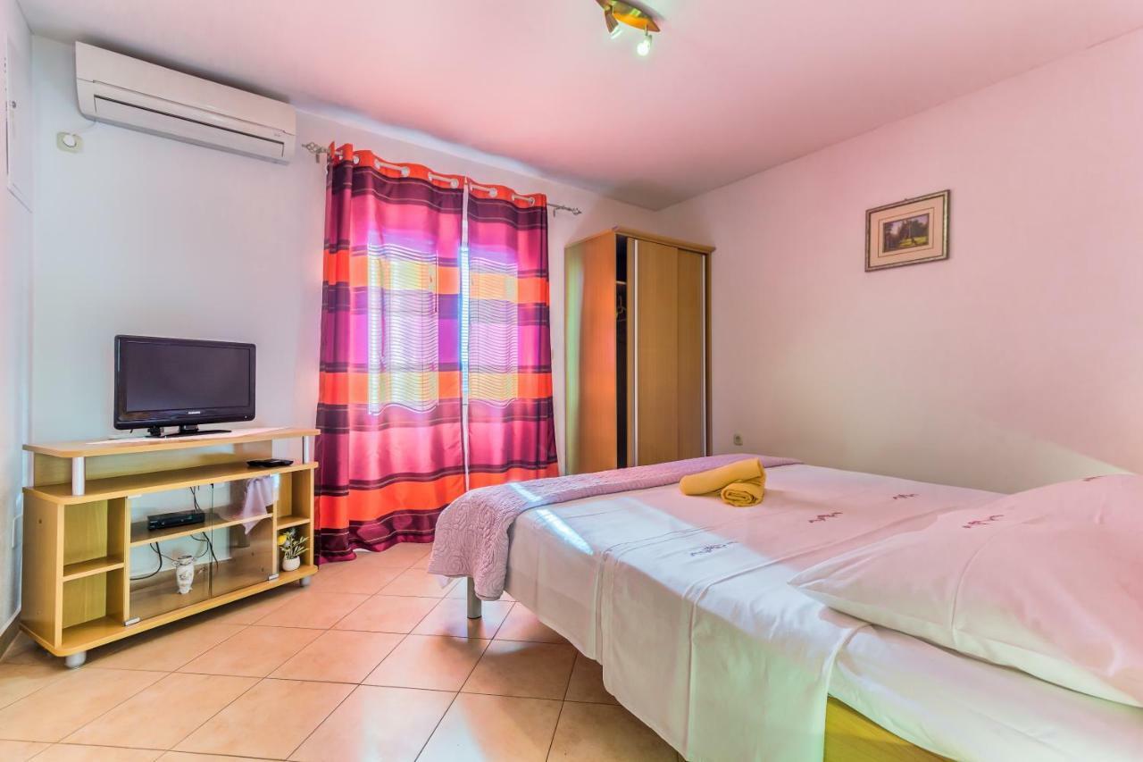 Apartments Katarina โบล ภายนอก รูปภาพ