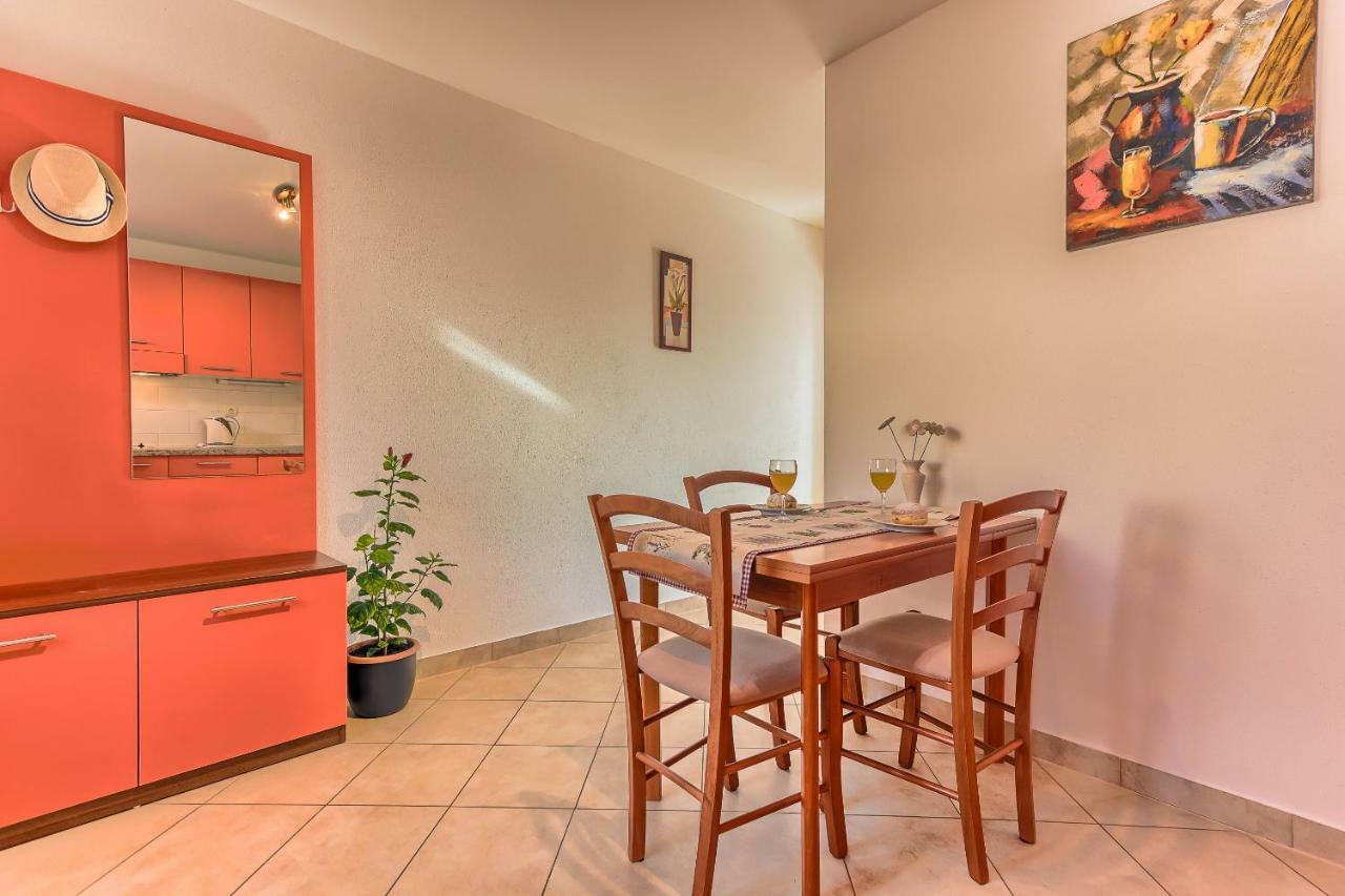 Apartments Katarina โบล ภายนอก รูปภาพ