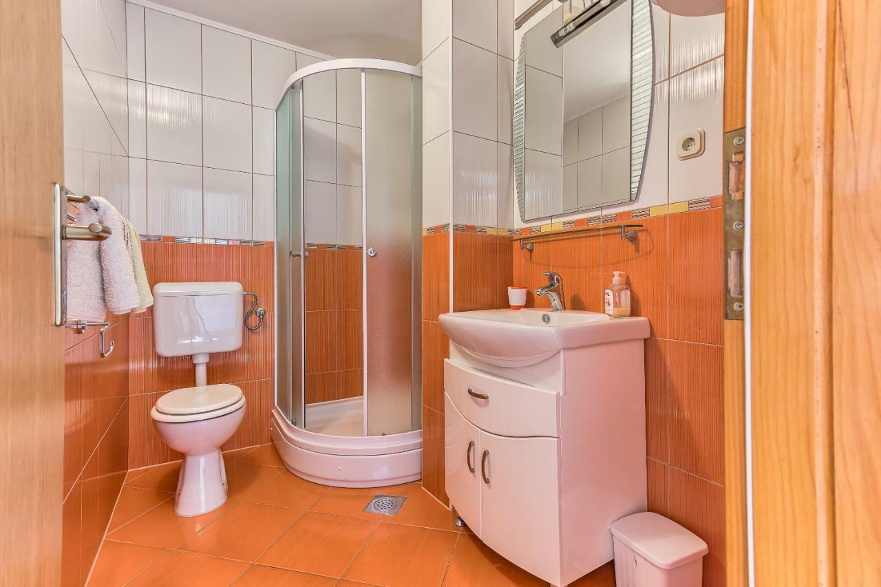 Apartments Katarina โบล ภายนอก รูปภาพ